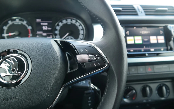 Skoda Fabia cena 59900 przebieg: 26374, rok produkcji 2021 z Tykocin małe 352